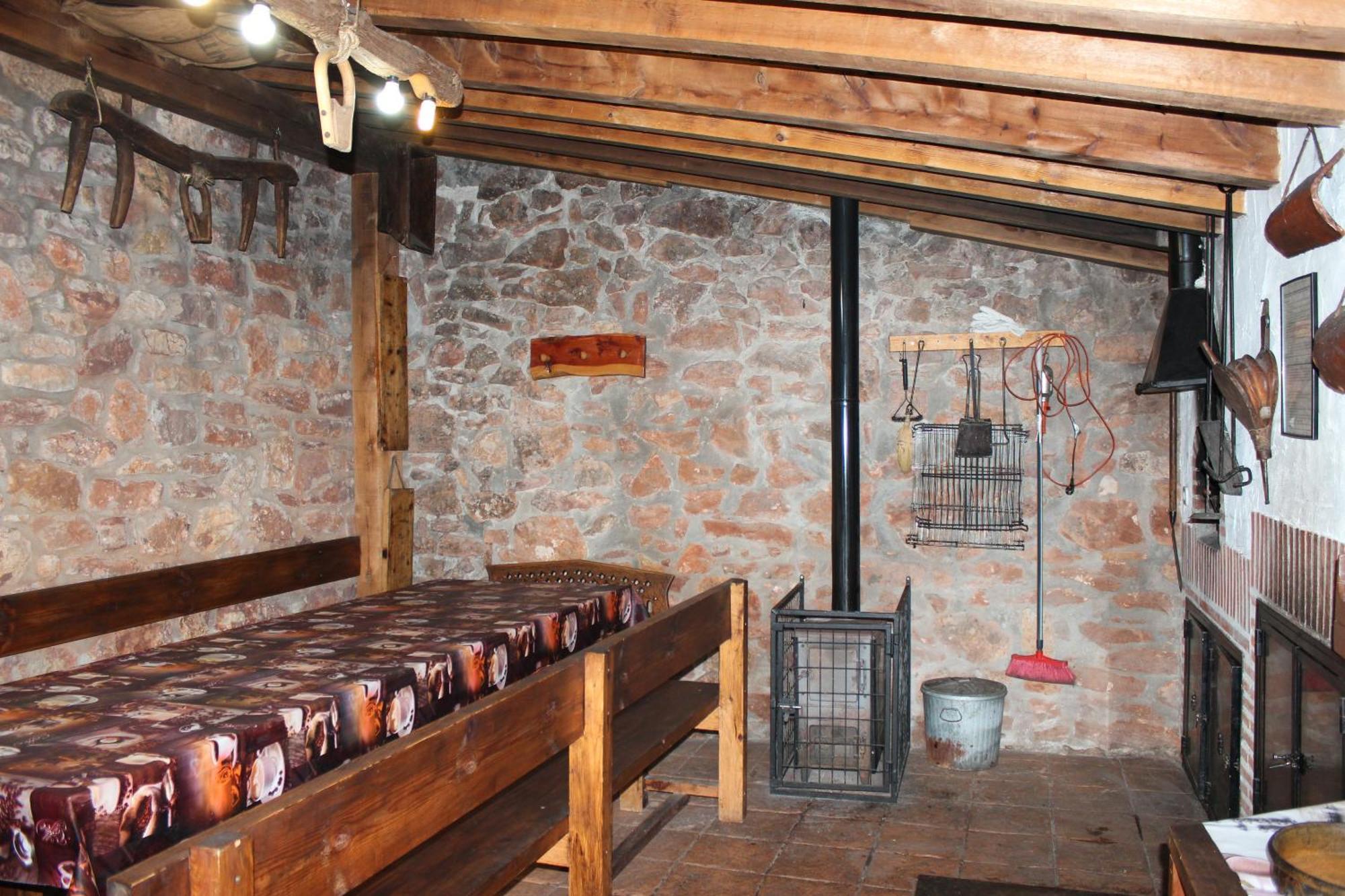 Hostal La Chimenea De Soria I Y I I Espeja de San Marcelino Exterior foto