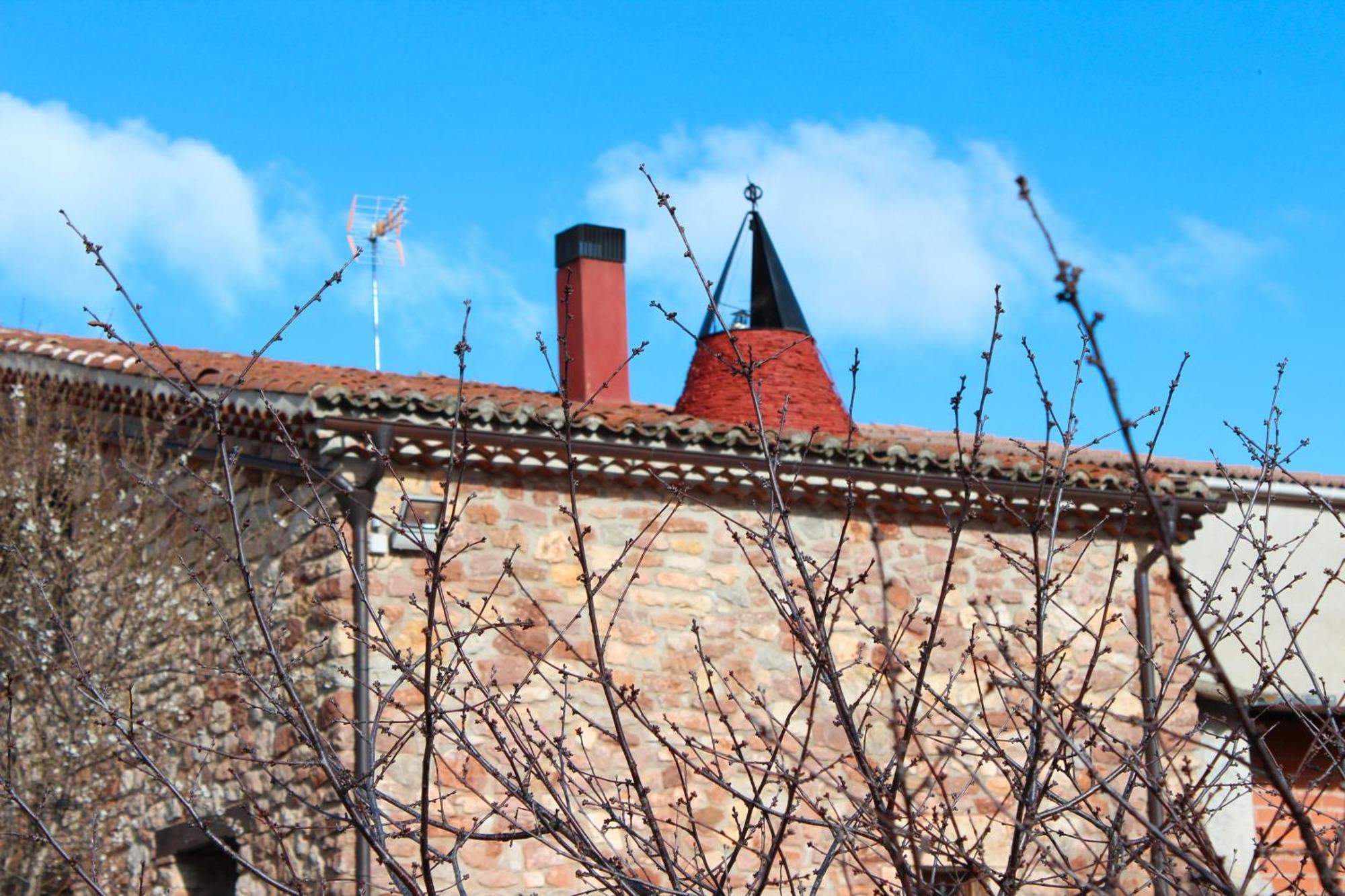 Hostal La Chimenea De Soria I Y I I Espeja de San Marcelino Exterior foto