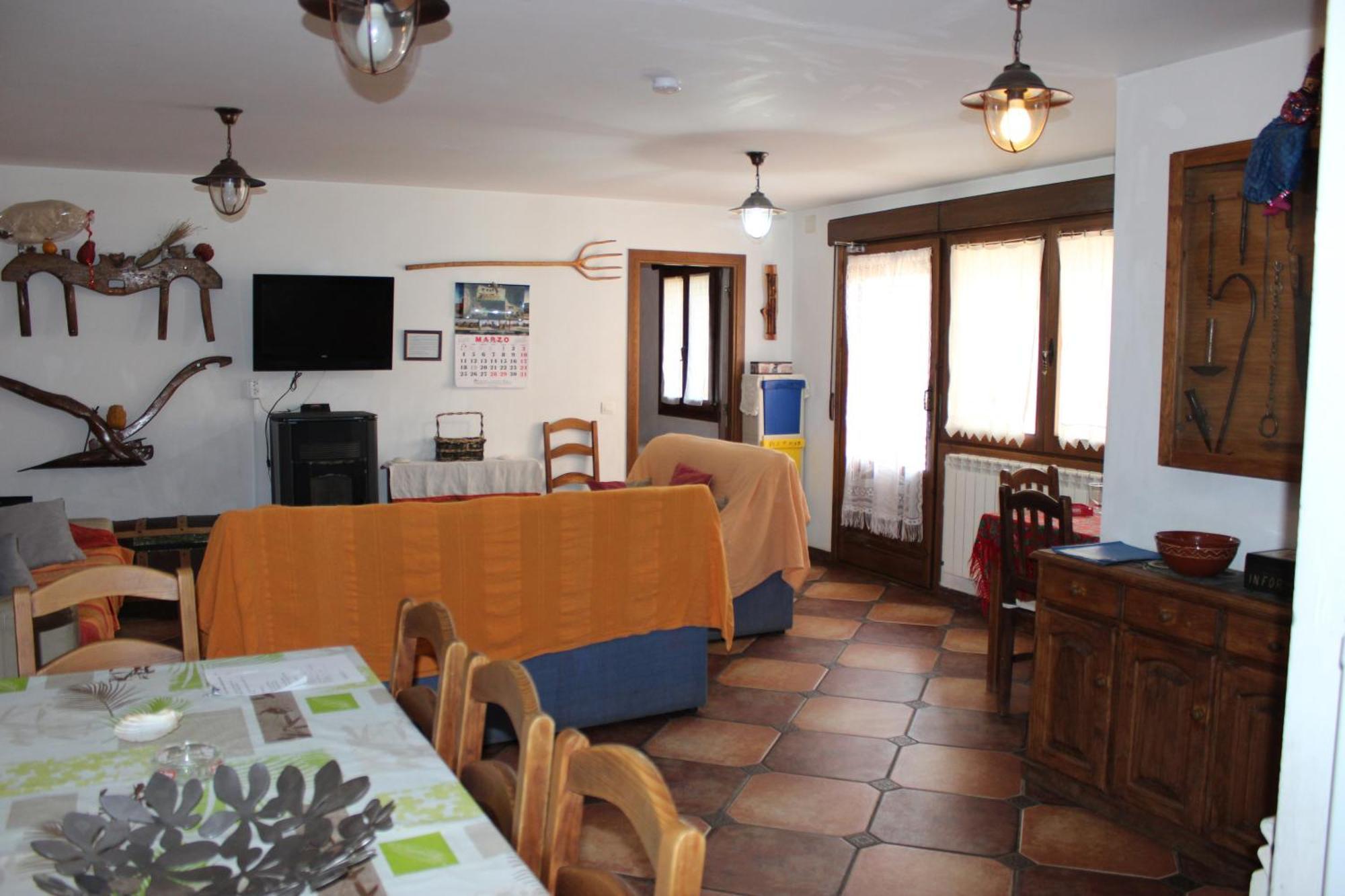 Hostal La Chimenea De Soria I Y I I Espeja de San Marcelino Exterior foto