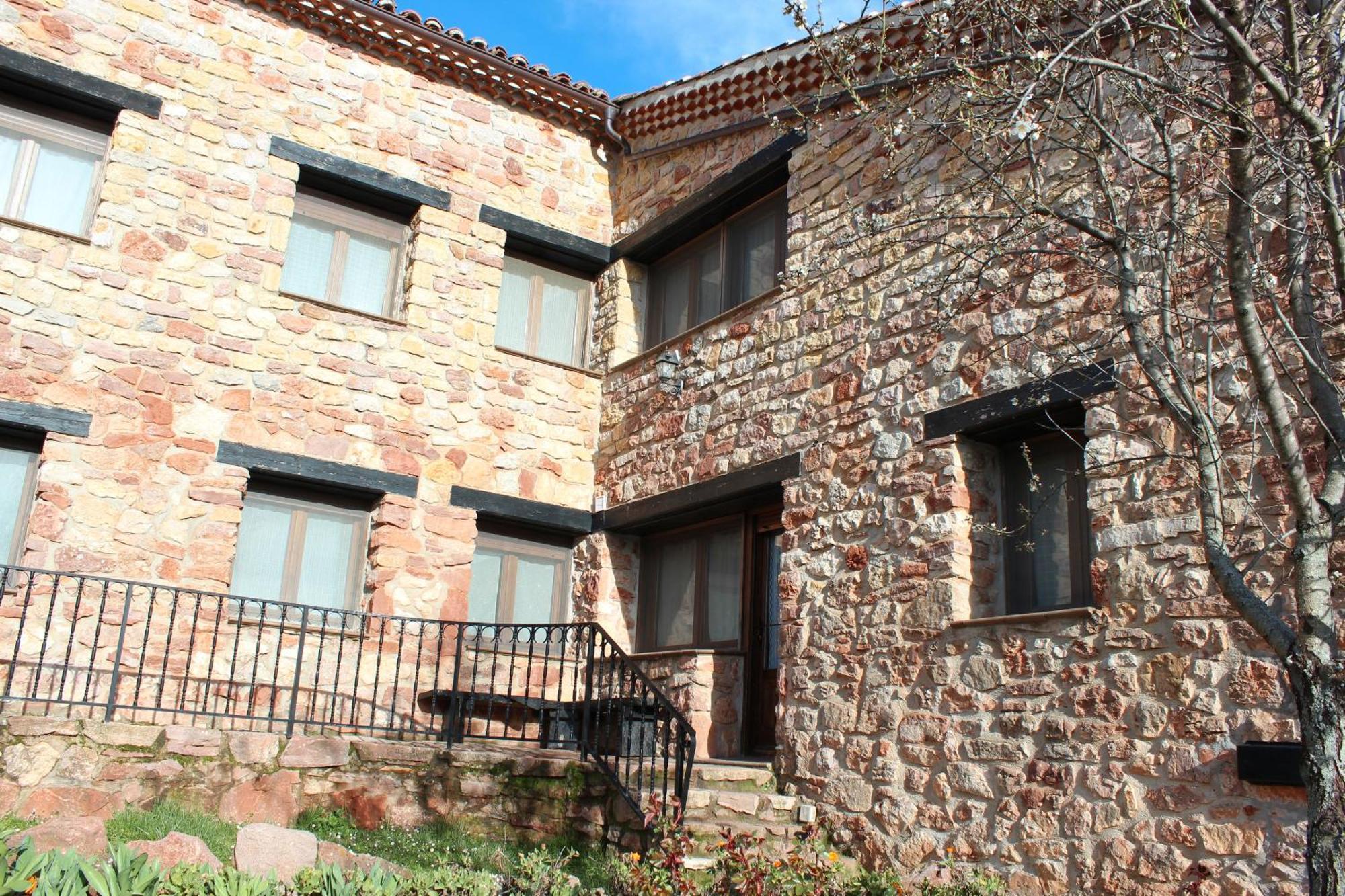 Hostal La Chimenea De Soria I Y I I Espeja de San Marcelino Exterior foto