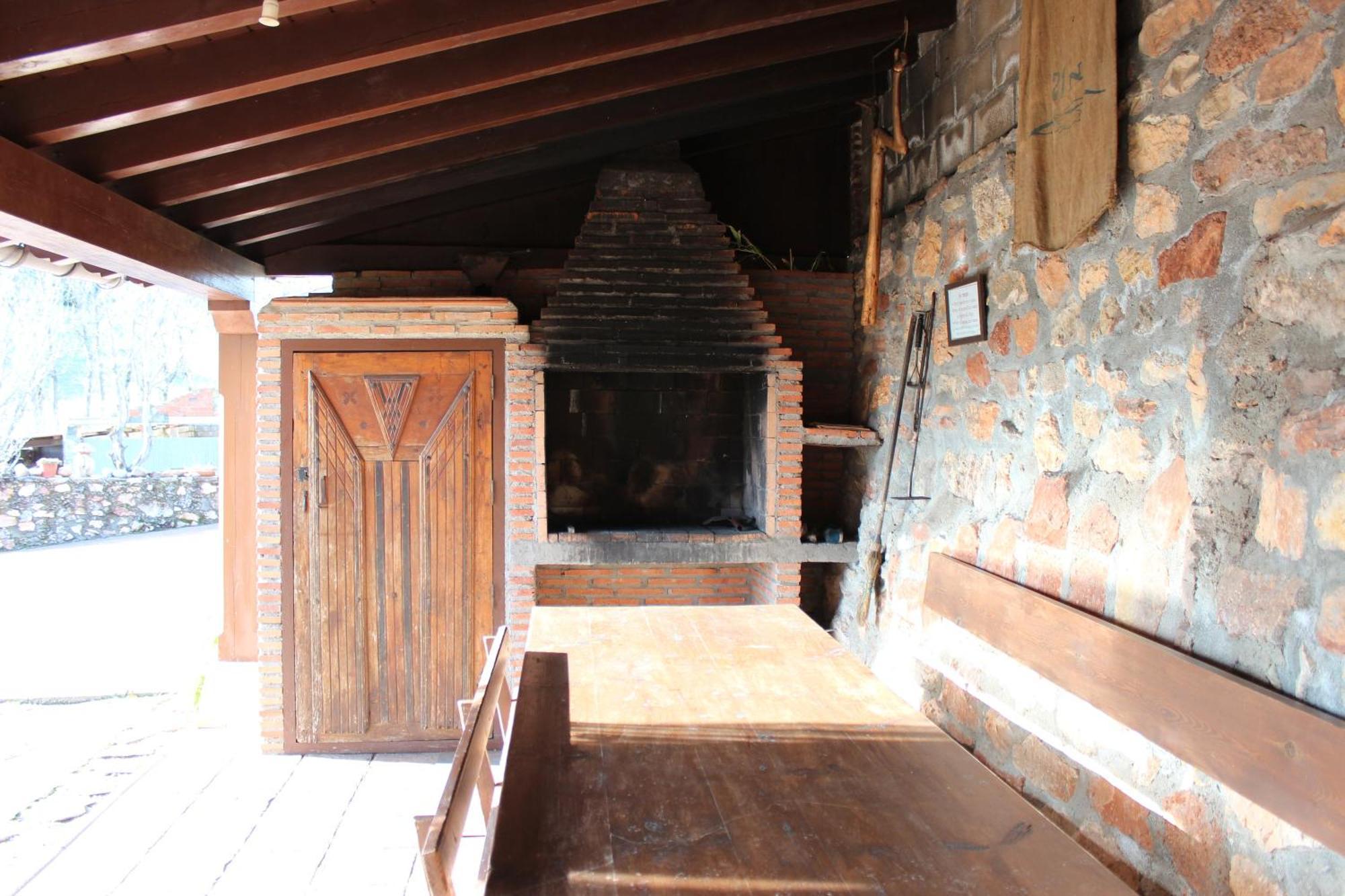 Hostal La Chimenea De Soria I Y I I Espeja de San Marcelino Exterior foto